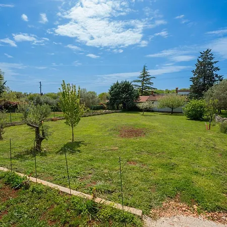 Haus Reni In - Haus Fuer 2-4 Personen Holiday home Medulin